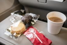 café / comida en un avión