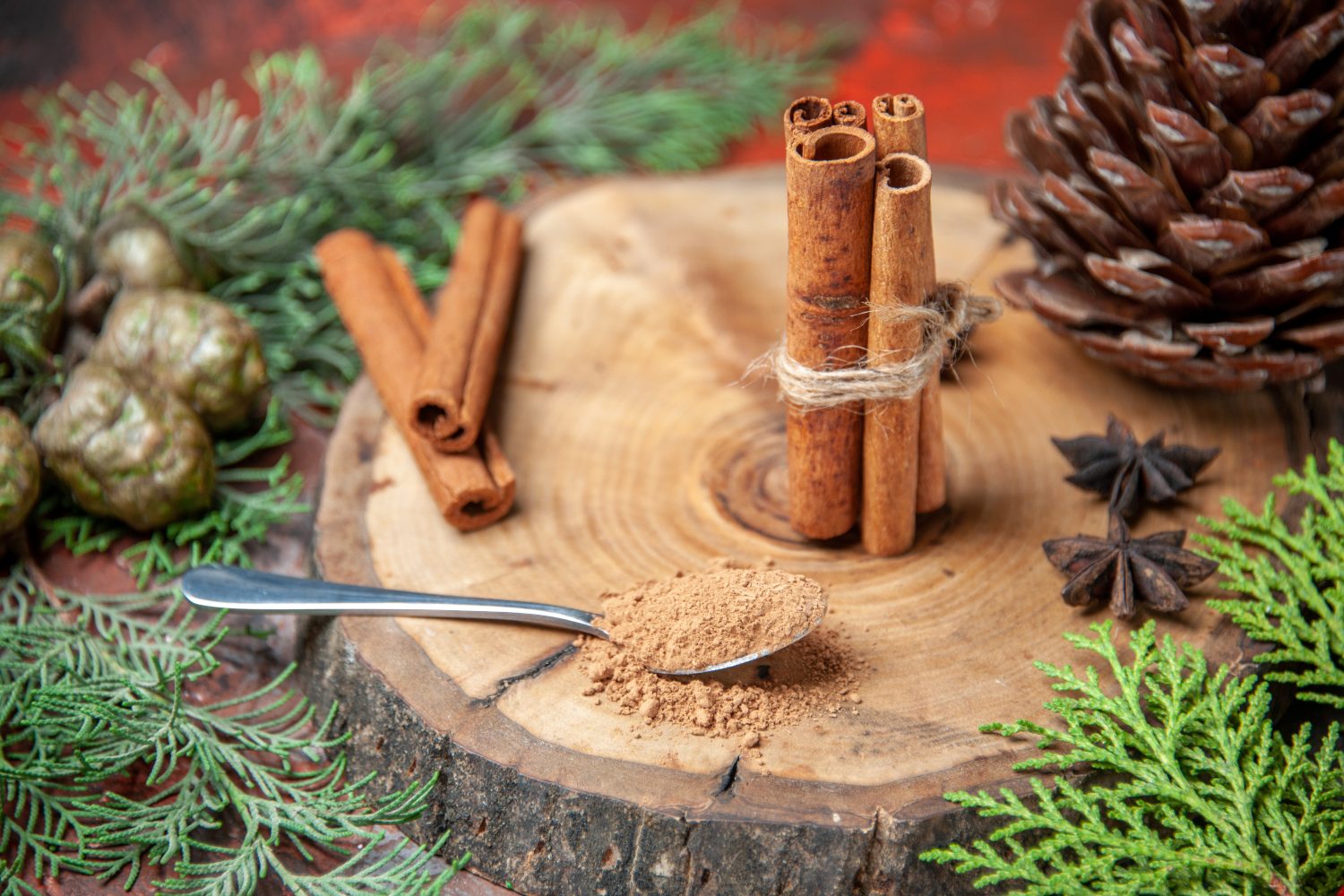 Esta es la razón por la que debería colocar canela en el árbol de Navidad