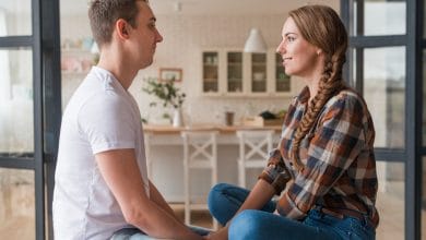 Señales de que están listos para vivir juntos como pareja / relación sana / celos