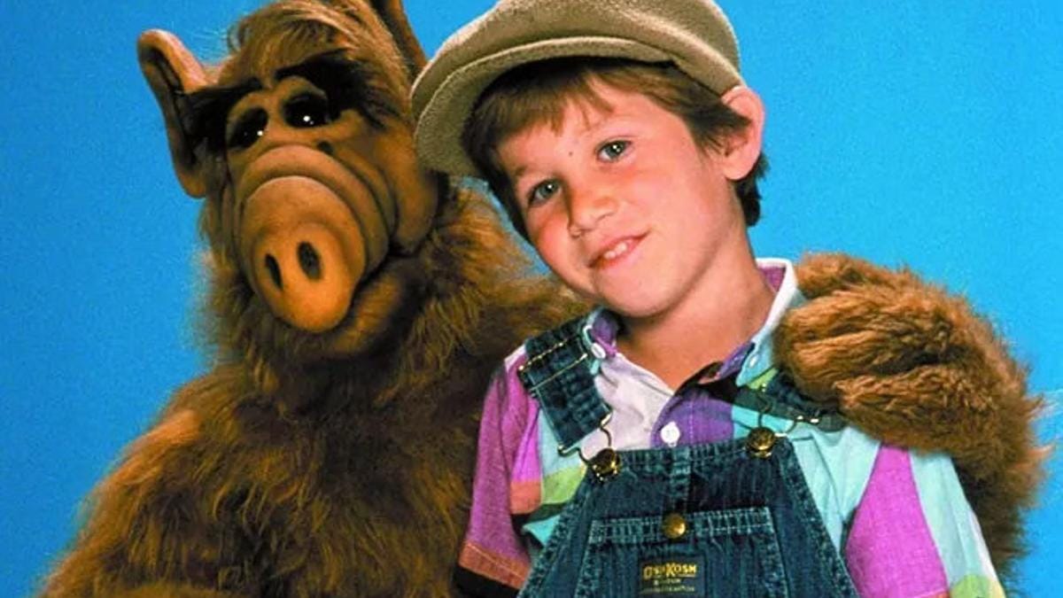 La estrella de ALF, Benji Gregory, fue encontrado sin vida en su auto junto a su perro